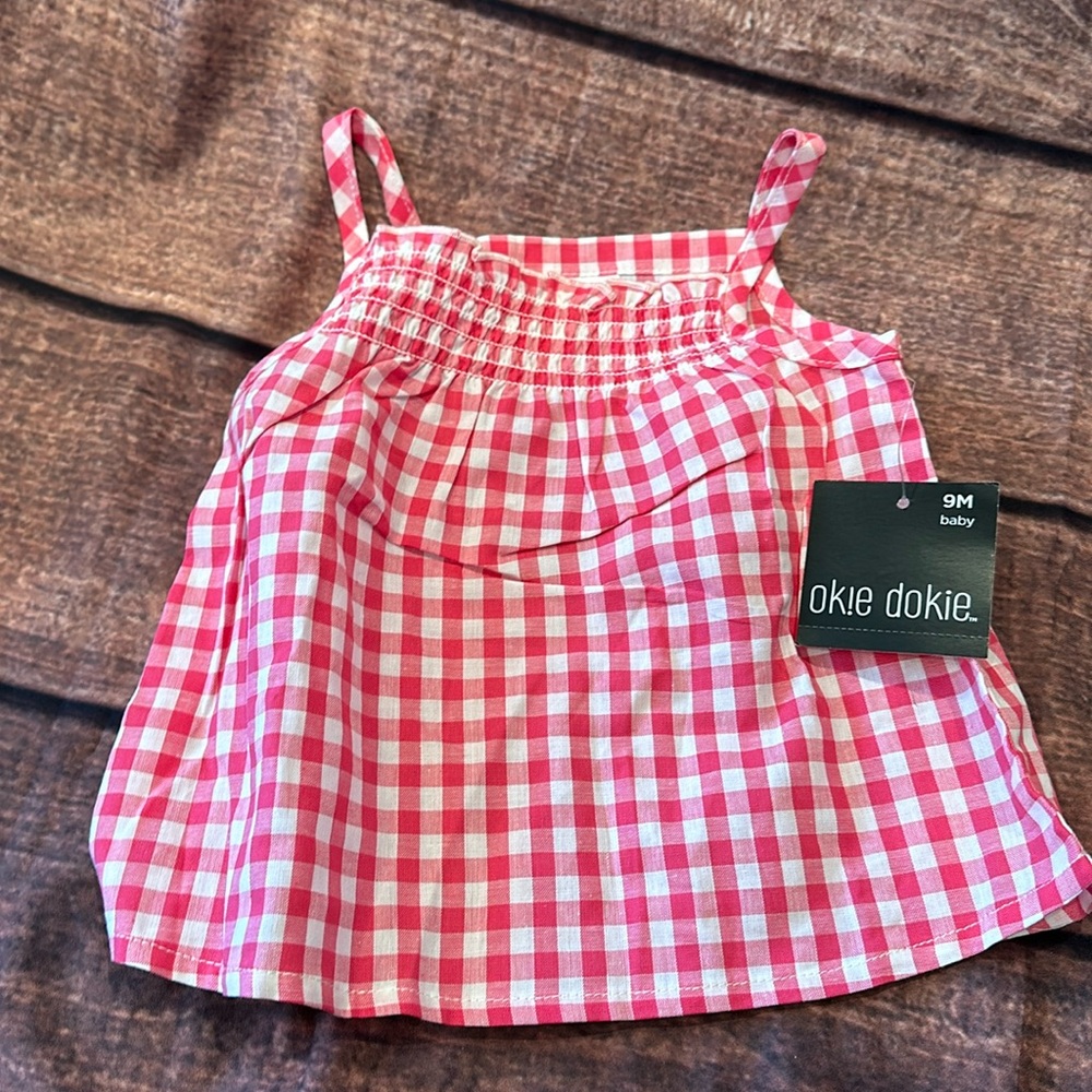Pink checkered tank